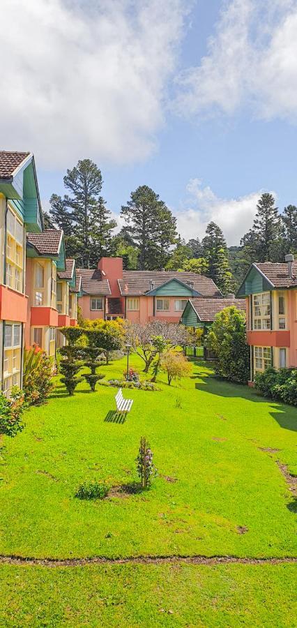 Duplex Floresta Negra - Sua Base Perfeita Em Gramado! Otima Localizacao Lagonegro 500M - 02 Quartos E 02 Banheiros Para Familia Em Condominio Fechad0, Cozinha Completa Com Garagem E Portaria 24H Экстерьер фото