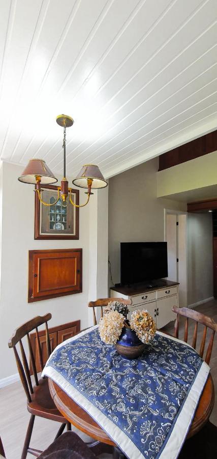 Duplex Floresta Negra - Sua Base Perfeita Em Gramado! Otima Localizacao Lagonegro 500M - 02 Quartos E 02 Banheiros Para Familia Em Condominio Fechad0, Cozinha Completa Com Garagem E Portaria 24H Экстерьер фото